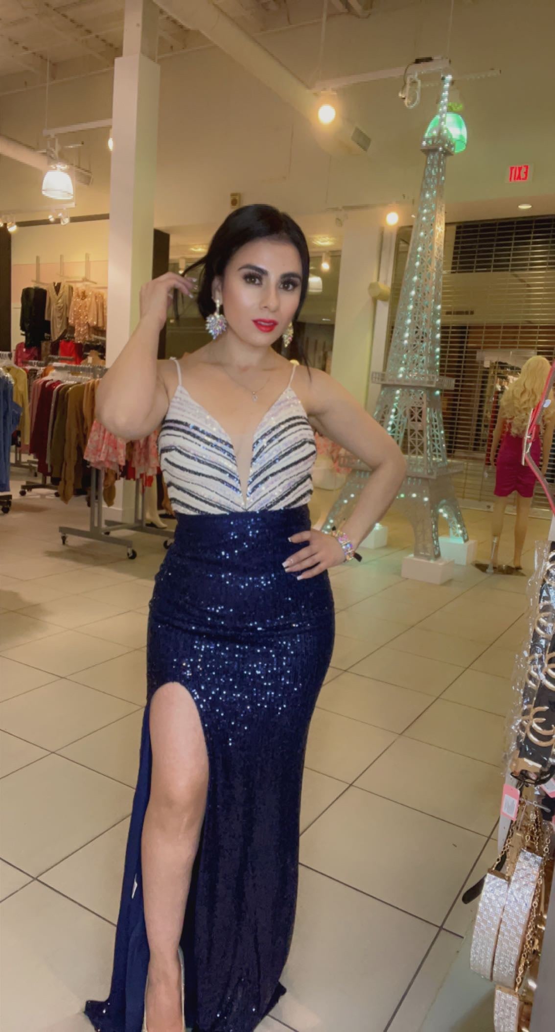 Vestido de Tirantes de Pierna Abierta