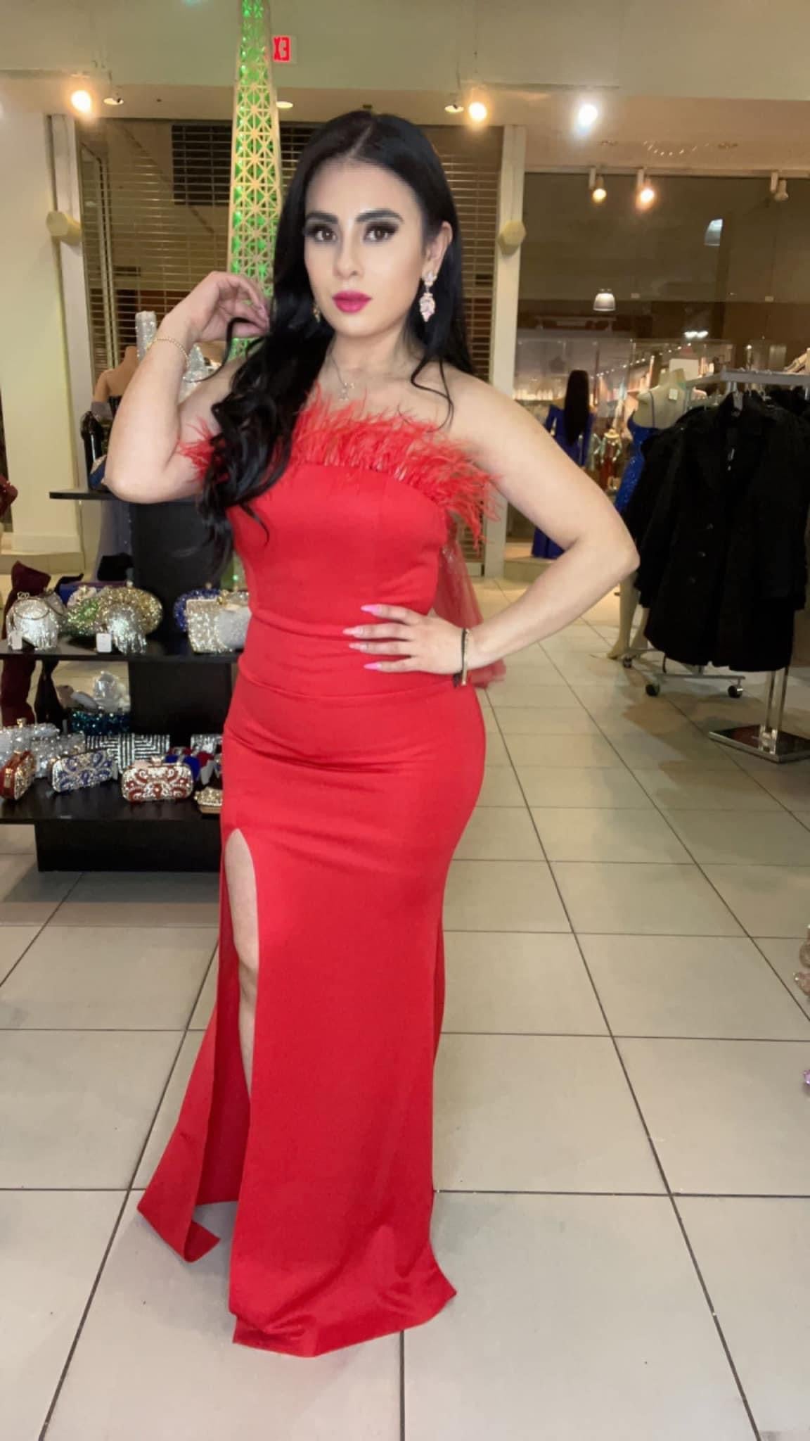 Vestido de Plumas Arriba