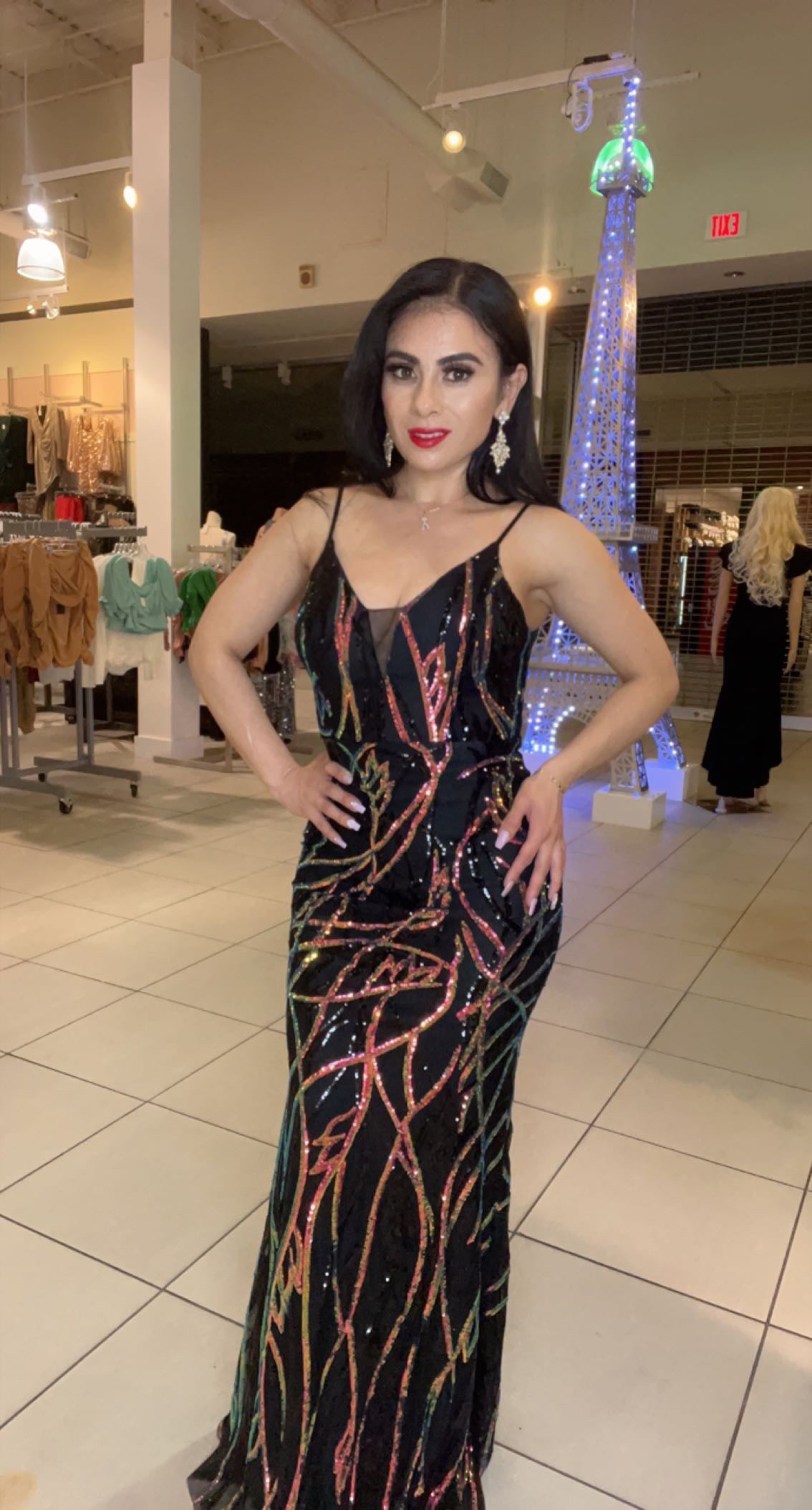 Vestido Negro con Lentejuela Tornasol
