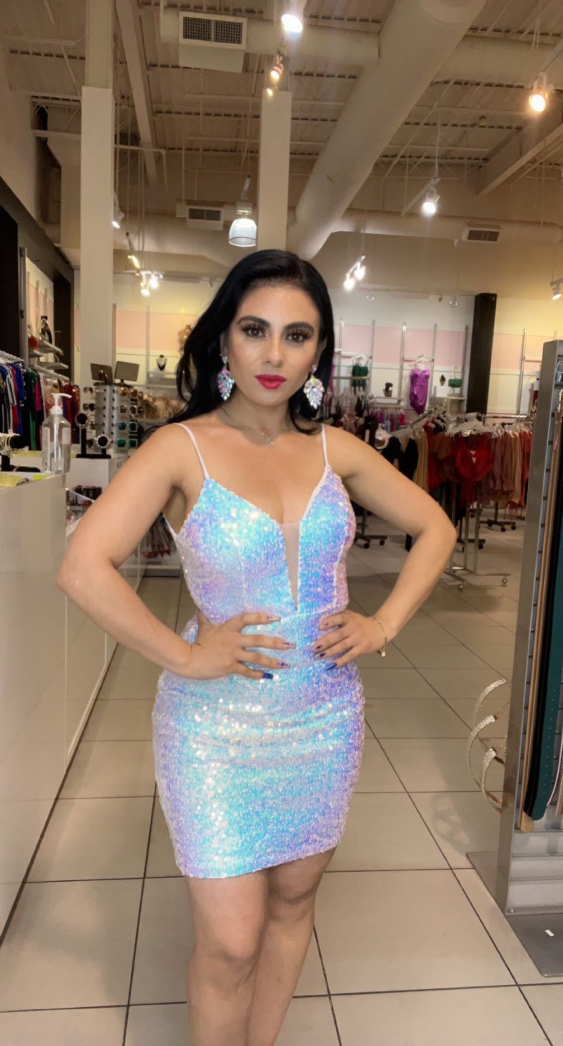 Vestido Corto de Tirantes