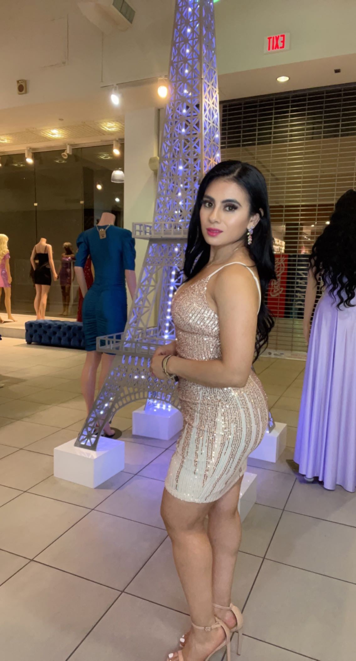 Vestido Corto de Tirantes