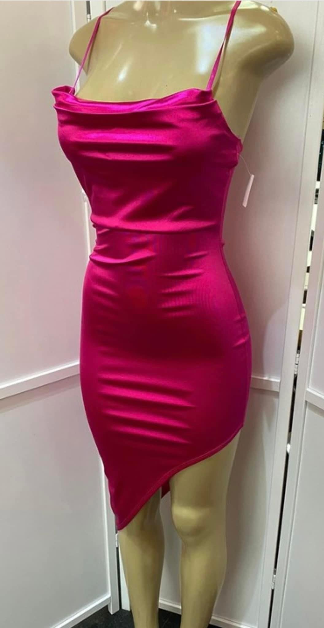 VESTIDO CORTO DE SATIN